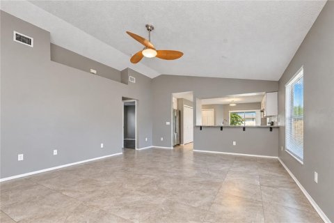 Villa ou maison à louer à Temple Terrace, Floride: 3 chambres, 124.49 m2 № 2419225 - photo 9