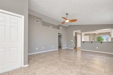 Villa ou maison à louer à Temple Terrace, Floride: 3 chambres, 124.49 m2 № 2419225 - photo 8