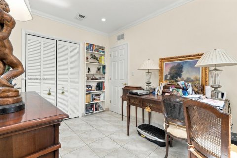 Villa ou maison à vendre à North Miami Beach, Floride: 3 chambres, 113.34 m2 № 2381675 - photo 17