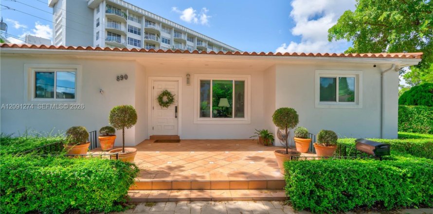 Villa ou maison à North Miami Beach, Floride 3 chambres, 113.34 m2 № 2381675