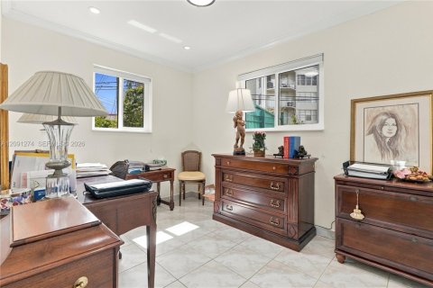 Villa ou maison à vendre à North Miami Beach, Floride: 3 chambres, 113.34 m2 № 2381675 - photo 18