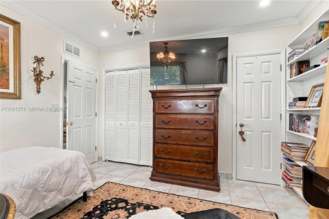 Villa ou maison à vendre à North Miami Beach, Floride: 3 chambres, 113.34 m2 № 2381675 - photo 15