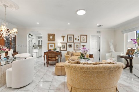 Villa ou maison à vendre à North Miami Beach, Floride: 3 chambres, 113.34 m2 № 2381675 - photo 7