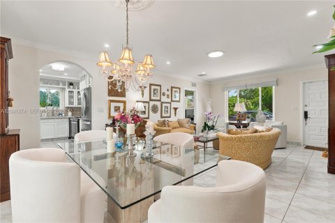 Villa ou maison à vendre à North Miami Beach, Floride: 3 chambres, 113.34 m2 № 2381675 - photo 11