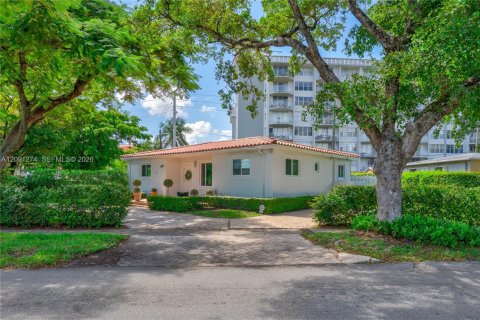 Villa ou maison à vendre à North Miami Beach, Floride: 3 chambres, 113.34 m2 № 2381675 - photo 30