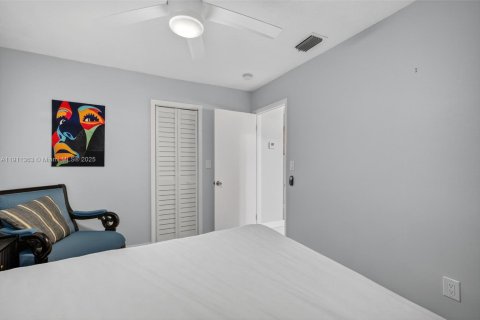 Copropriété à vendre à Miami, Floride: 2 chambres, 89.19 m2 № 1970111 - photo 24