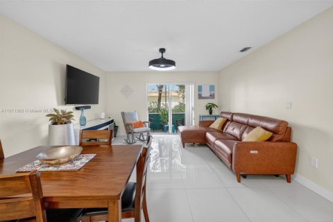 Copropriété à vendre à Miami, Floride: 2 chambres, 89.19 m2 № 1970111 - photo 6