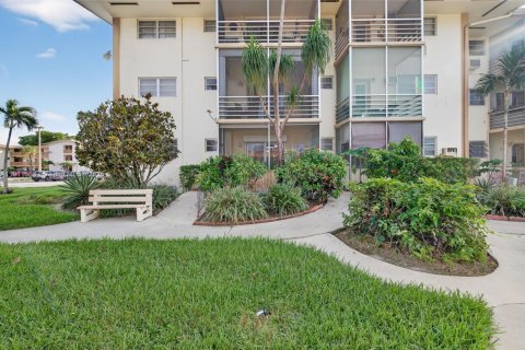 Copropriété à vendre à Miami, Floride: 2 chambres, 89.19 m2 № 1970111 - photo 29