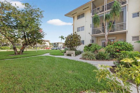 Copropriété à vendre à Miami, Floride: 2 chambres, 89.19 m2 № 1970111 - photo 30