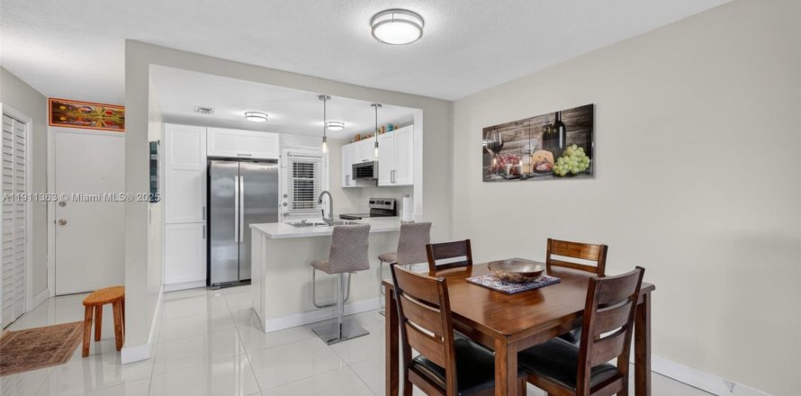 Condo à Miami, Floride, 2 chambres  № 1970111