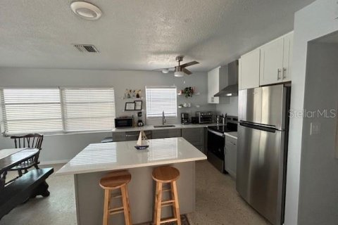 Villa ou maison à louer à Saint Pete Beach, Floride: 3 chambres, 197.42 m2 № 2147769 - photo 14