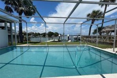 Villa ou maison à louer à Saint Pete Beach, Floride: 3 chambres, 197.42 m2 № 2147769 - photo 6
