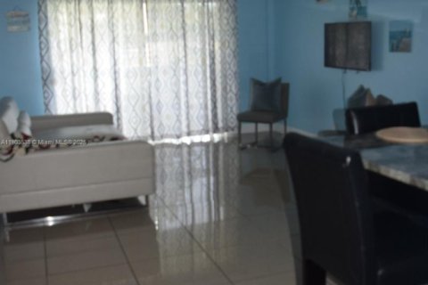 Copropriété à vendre à Plantation, Floride: 2 chambres, 83.52 m2 № 1954424 - photo 3