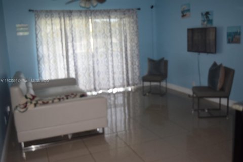 Copropriété à vendre à Plantation, Floride: 2 chambres, 83.52 m2 № 1954424 - photo 13