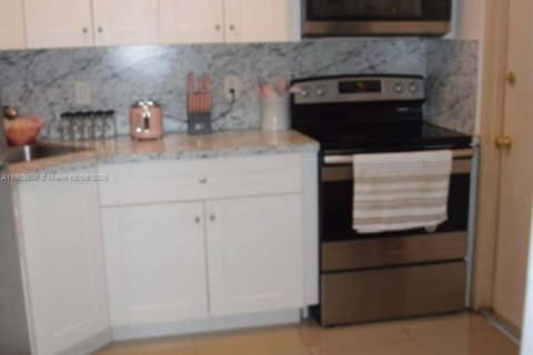 Copropriété à vendre à Plantation, Floride: 2 chambres, 83.52 m2 № 1954424 - photo 1