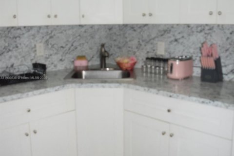 Copropriété à vendre à Plantation, Floride: 2 chambres, 83.52 m2 № 1954424 - photo 12