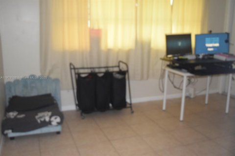 Copropriété à vendre à Plantation, Floride: 2 chambres, 83.52 m2 № 1954424 - photo 4