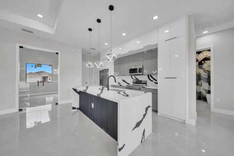 Villa ou maison à vendre à Lehigh Acres, Floride: 3 chambres, 173.45 m2 № 2406471 - photo 7