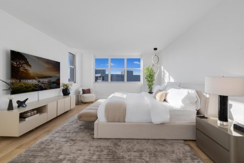 Condo in Bay Harbor Islands, Florida, 3 bedrooms  № 2081350 - photo 16