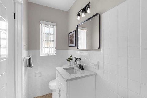 House in Tampa, Florida 3 bedrooms, 123.75 sq.m. № 1873956 - photo 22