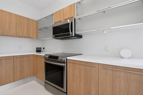 Adosado en venta en Pompano Beach, Florida, 3 dormitorios, 242.1 m2 № 2078085 - foto 18