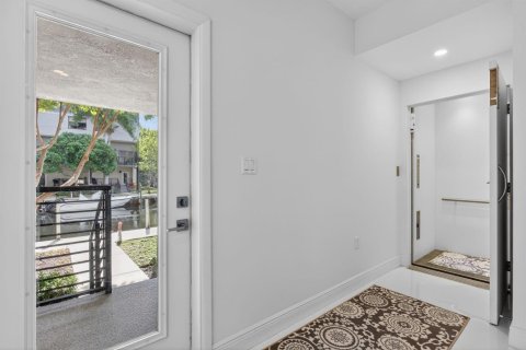 Adosado en venta en Pompano Beach, Florida, 3 dormitorios, 242.1 m2 № 2078085 - foto 11