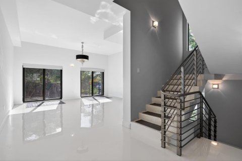 Adosado en venta en Pompano Beach, Florida, 3 dormitorios, 242.1 m2 № 2078085 - foto 23