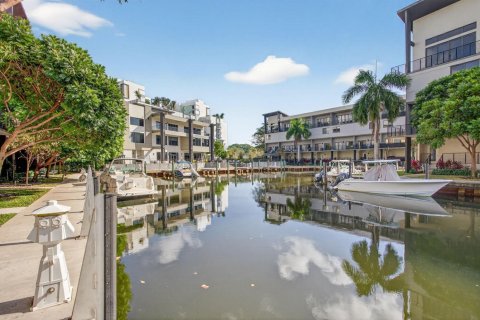 Adosado en venta en Pompano Beach, Florida, 3 dormitorios, 242.1 m2 № 2078085 - foto 5