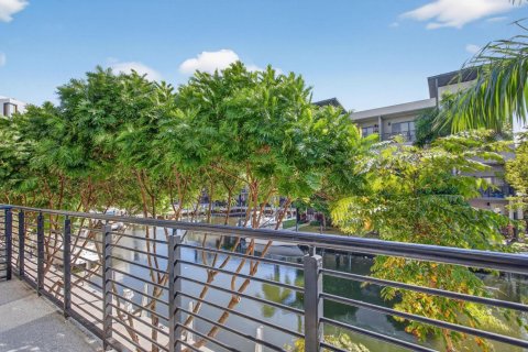Adosado en venta en Pompano Beach, Florida, 3 dormitorios, 242.1 m2 № 2078085 - foto 27
