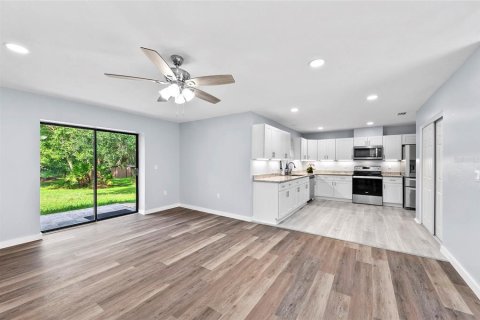 House in Bradenton, Florida 4 bedrooms, 207.36 sq.m. № 1873713 - photo 24