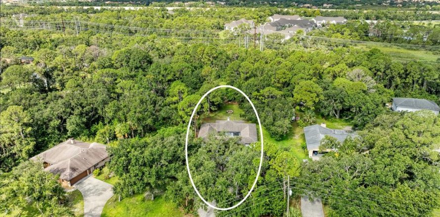 House in Bradenton, Florida 4 bedrooms, 207.36 sq.m. № 1873713