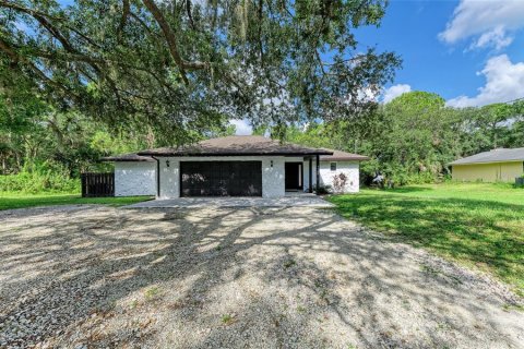 House in Bradenton, Florida 4 bedrooms, 207.36 sq.m. № 1873713 - photo 7