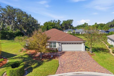 Villa ou maison à Oxford, Floride 3 chambres, 204.38 m2 № 2150770