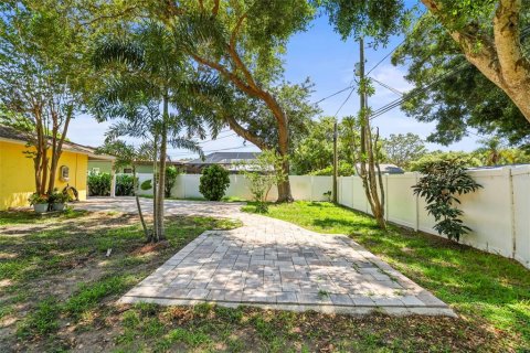 Casa en venta en Dunedin, Florida, 3 dormitorios, 156.26 m2 № 1785632 - foto 30