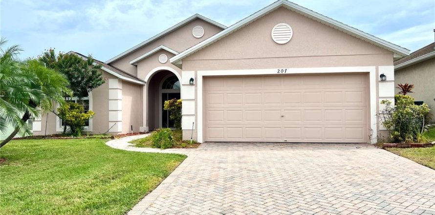 Casa en Davenport, Florida 3 dormitorios, 162.86 m2 № 1918150