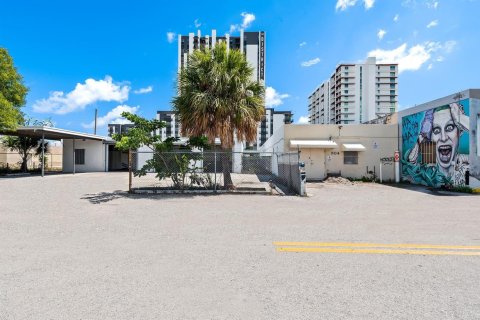 Immobilier commercial à vendre à Fort Lauderdale, Floride № 2183039 - photo 22