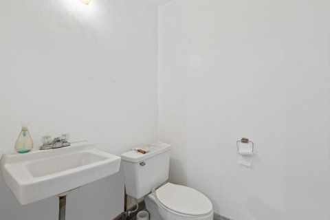 Immobilier commercial à vendre à Fort Lauderdale, Floride № 2183039 - photo 28