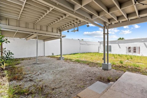 Immobilier commercial à vendre à Fort Lauderdale, Floride № 2183039 - photo 20