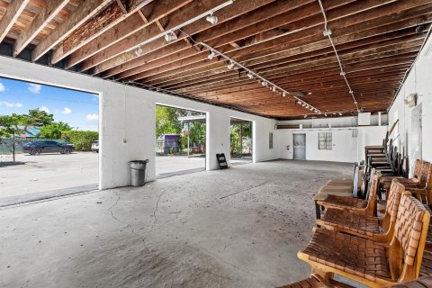 Immobilier commercial à vendre à Fort Lauderdale, Floride № 2183039 - photo 6