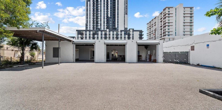 Immobilier commercial à Fort Lauderdale, Floride № 2183039