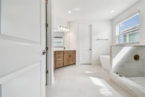 House in Sarasota, Florida 3 bedrooms, 260.96 sq.m. № 1757711 - photo 25