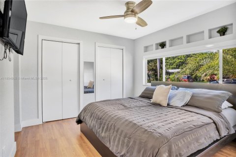 Снять в аренду виллу или дом в Холливуд, Флорида 5 спален, 169.55м2, № 2014455 - фото 18