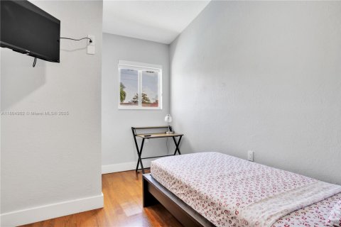 Снять в аренду виллу или дом в Холливуд, Флорида 5 спален, 169.55м2, № 2014455 - фото 11