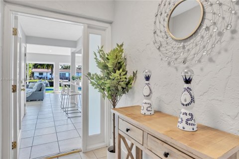 Снять в аренду виллу или дом в Холливуд, Флорида 5 спален, 169.55м2, № 2014455 - фото 3