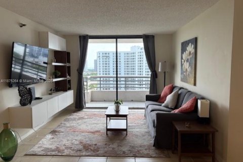 Condo in Aventura, Florida, 1 bedroom  № 1926325 - photo 9