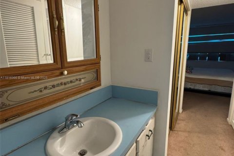 Condominio en venta en Aventura, Florida, 1 dormitorio № 1939373 - foto 10