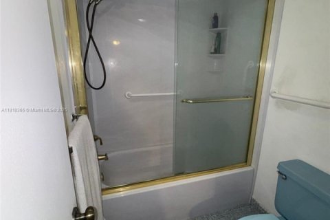 Condominio en venta en Aventura, Florida, 1 dormitorio № 1939373 - foto 9