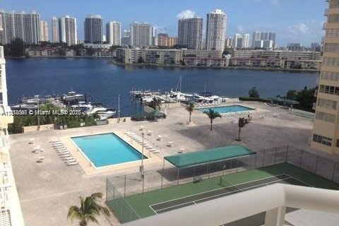 Condominio en venta en Aventura, Florida, 1 dormitorio № 1939373 - foto 1