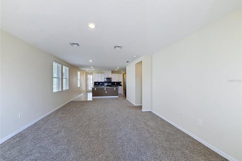 House in Lake Alfred, Florida 4 bedrooms, 148.64 sq.m. № 2167142 - photo 9