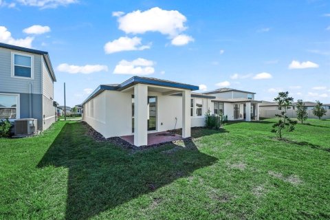 House in Lake Alfred, Florida 4 bedrooms, 148.64 sq.m. № 2167142 - photo 18